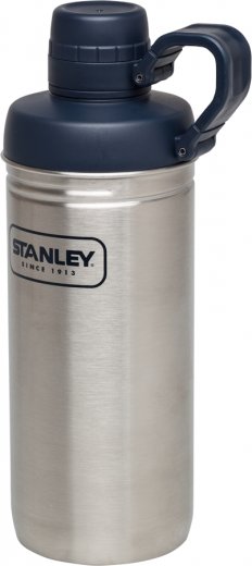 Nerezová fľaša na vodu s dvojitým uzáverom STANLEY Adventure series 620 ml.