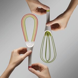 Skladacia metlička JOSEPH JOSEPH Twist™ Whisk, farebná