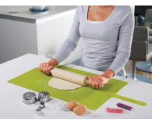 Silikónová podložka na vaľkanie JOSEPH JOSEPH Roll-up™, béžová