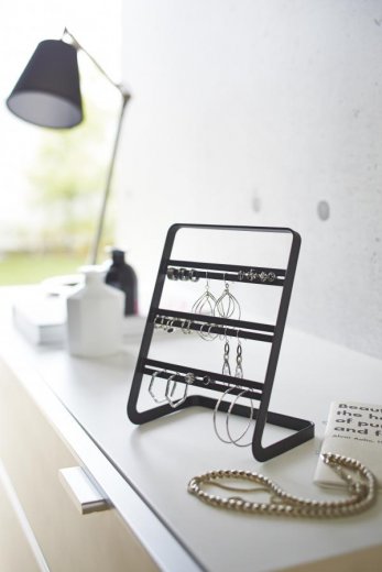 Stojan na náušnice YAMAZAKI Tower Earring Stand - čierny