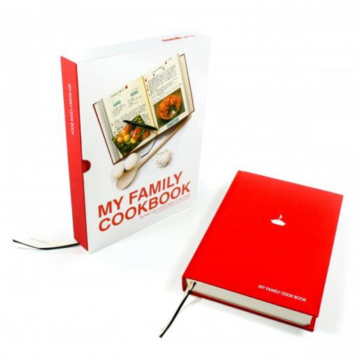 Kniha rodinných receptov SUCK UK My Family Cookbook