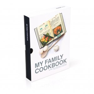 Kniha rodinných receptov SUCK UK My Family Cookbook, čierna