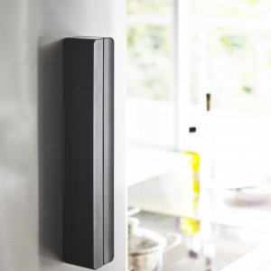 Magnetický držiak na kuchynské fólie YAMAZAKI Tower Wrap Case, čierny