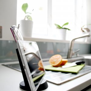 Multifunkčný stojan J-ME Lean Desk Tidy, čierny