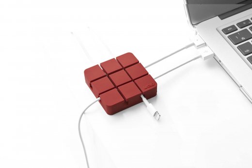Organizér na káble YAMAZAKI Web 9, červený