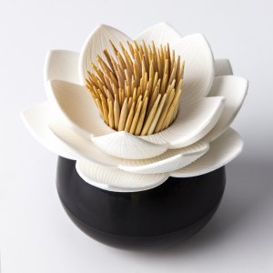 Stojan na špáradlá QUALY Lotus Toothpick Holder, bielo-čierny
