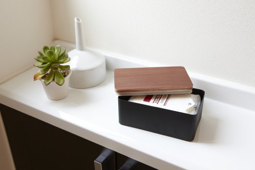 Zásobník na vlhčené obrúsky YAMAZAKI RinWet Box, hnedý/drevo
