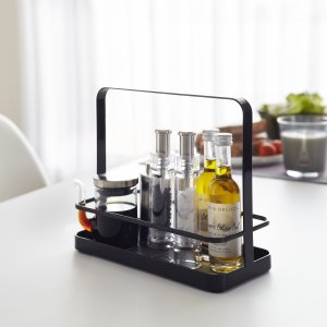 Kuchynský stojan na dochucovacie ingredience YAMAZAKI Tower Seasoning Rack, čierny