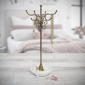 Ozdobný stojan na šperky BALVI Dangler (kov, porcelán)