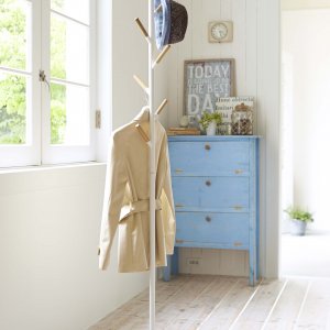 Stojanový vešiak YAMAZAKI Plain Pole Hanger, biely (kov, drevo)