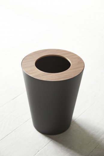 Odpadkový kôš YAMAZAKI Rin Round, tmavý (kov, drevo)