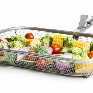 Kôš na grilovanie zeleniny SAGAFORM BBQ s odnímateľným madlom (nerez)