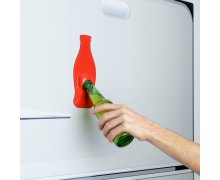 Magnetický otvarák na chladničku BALVI Soda, červený