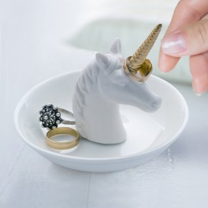 Malý stojan na prstienky BALVI Jednorožec, (porcelán)